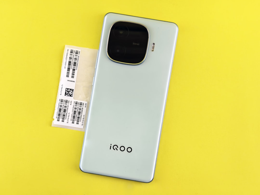 iQOO 15 Apex Edition: Same Phone, New Look Worth ₹55K?