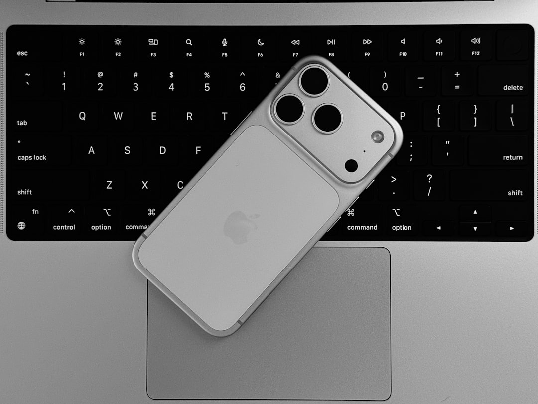 Apple Foldable iPhone Delayed: Engineering Setbacks Push Launch Beyond 2026 — additional image